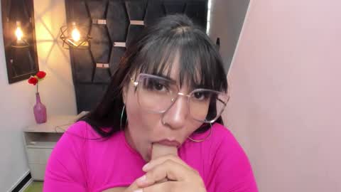 Snapshot of giafox_ chatting on November 2025 02:30:01 PM G I A FOX online show from November 2025 02:30:01 PM