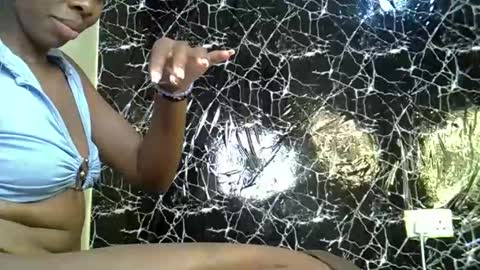 Snapshot of gianna_012 chatting on January 2026 04:00:01 PM ENNY online show from January 2026 04:00:01 PM