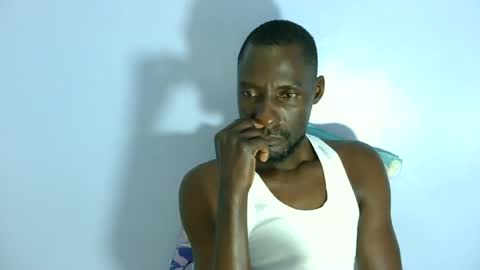 Snapshot of giant_couple chatting on July 2026 01:52:01 AM giant_couple online show from July 2026 01:52:01 AM