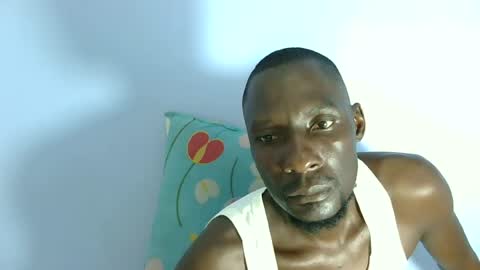 Snapshot of giant_couple chatting on July 2026 10:08:01 AM giant_couple online show from July 2026 10:08:01 AM