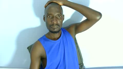 Snapshot of giant_couple chatting on August 2026 11:45:01 AM giant_couple online show from August 2026 11:45:01 AM