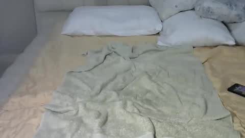 giant_couples online show from November 2025 07:58:01 AM