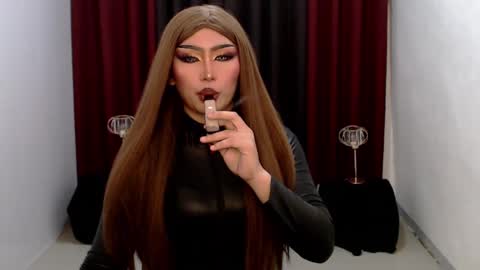 Gia X online show from February 2025 05:40:01 AM