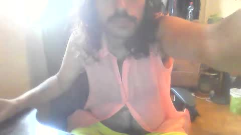 Snapshot of giftedmusician chatting on February 2026 07:04:02 PM giftedmusician online show from February 2026 07:04:02 PM