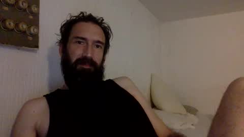 Snapshot of giggy81 chatting on November 2025 01:34:02 PM iggy online show from November 2025 01:34:02 PM