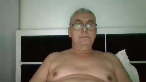 gigi1970 online show from November 2025 02:30:01 PM