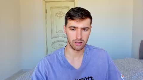 Snapshot of gilbertogonzales chatting on September 2025 06:48:02 AM gilbertogonzales online show from September 2025 06:48:02 AM