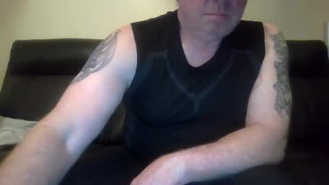 gimmmieoooo online show from September 2025 07:52:02 AM