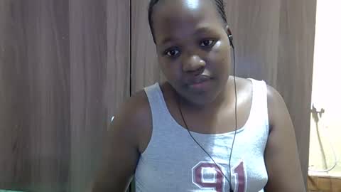 Adiliah online show from October 2025 02:12:02 AM