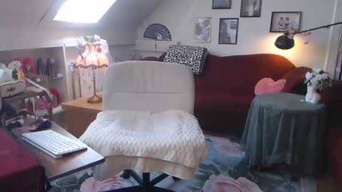 Gina online show from June 2026 10:58:02 AM
