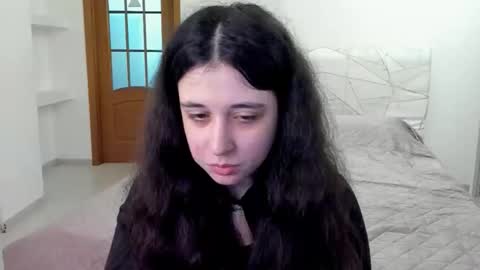 Kate online show from December 2025 09:38:01 AM