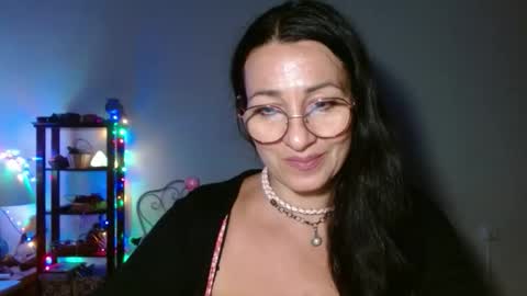 GinaONeon online show from November 2025 08:31:01 PM