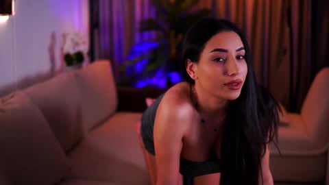 Gina online show from March 2025 08:27:01 PM