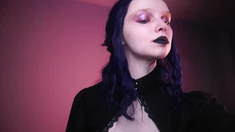 Snapshot of ginger_hugs chatting on February 2025 10:14:02 PM im expecting 350 thumbs up on my altar online show from February 2025 10:14:02 PM