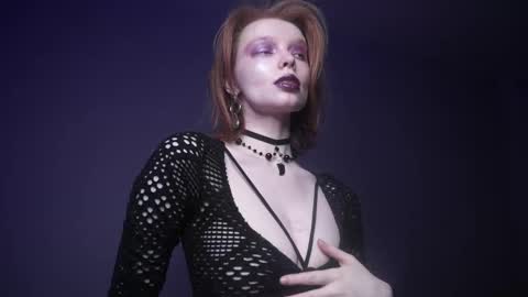 Snapshot of ginger_hugs chatting on February 2025 10:09:02 PM im expecting 350 thumbs up on my altar online show from February 2025 10:09:02 PM
