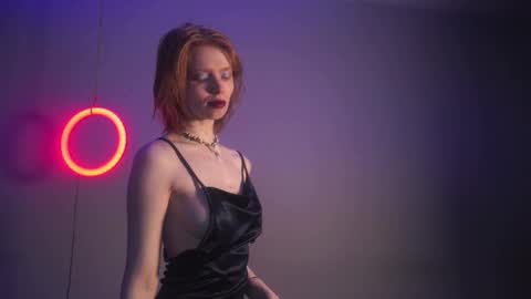 Snapshot of ginger_hugs chatting on September 2025 10:20:01 PM im expecting 350 thumbs up on my altar online show from September 2025 10:20:01 PM