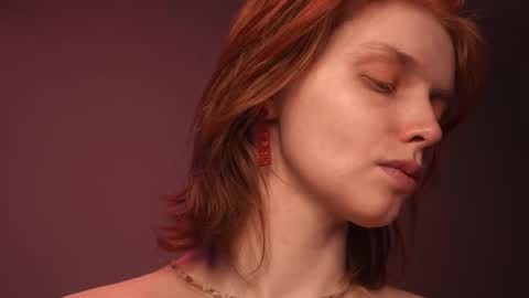 Snapshot of ginger_hugs chatting on November 2025 10:10:02 PM im expecting 350 thumbs up on my altar online show from November 2025 10:10:02 PM