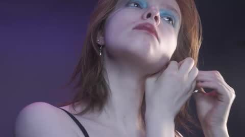        im expecting 350 thumbs up on my altar   online show from December 2025 10:17:02 PM