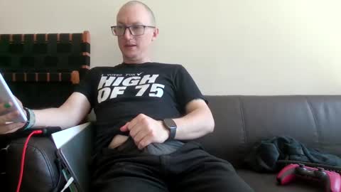 Snapshot of gingerbreaddan chatting on December 2024 02:28:01 AM GingerbreadDan online show from December 2024 02:28:01 AM