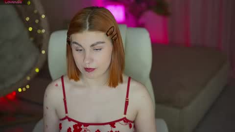 Snapshot of gingerrpink chatting on April 2026 07:08:02 PM Ginger Pink online show from April 2026 07:08:02 PM