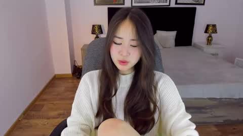 Snapshot of ginnycherry chatting on December 2024 04:16:01 PM Ginny online show from December 2024 04:16:01 PM