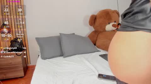 Snapshot of gio_gray chatting on July 2026 08:31:02 AM gio_gray online show from July 2026 08:31:02 AM