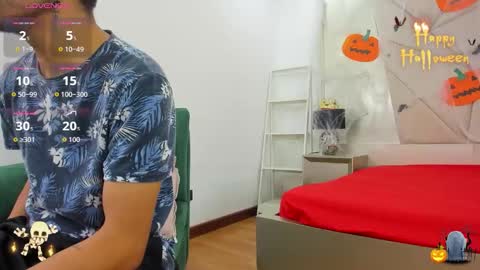 gio_lorenz online show from November 2025 12:39:02 PM