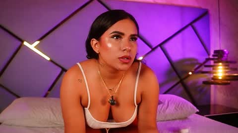 Snapshot of giorgia_13 chatting on November 2025 03:12:02 AM giorgia online show from November 2025 03:12:02 AM