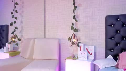 Snapshot of giorgina_moretti chatting on February 2025 05:34:02 AM Giorgina online show from February 2025 05:34:02 AM