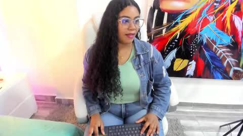 Snapshot of giorgina_moretti chatting on November 2025 09:48:02 PM Giorgina online show from November 2025 09:48:02 PM