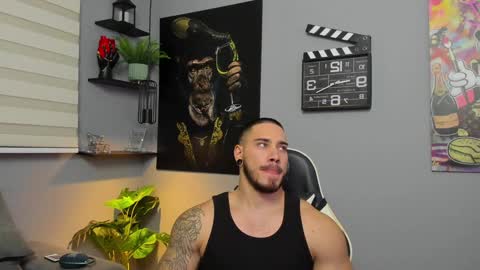 Giorgio leone online show from December 2024 11:21:01 PM