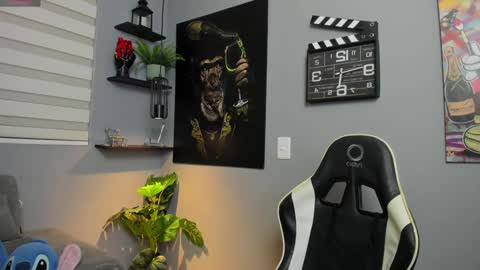 Giorgio leone online show from January 2025 04:15:01 AM