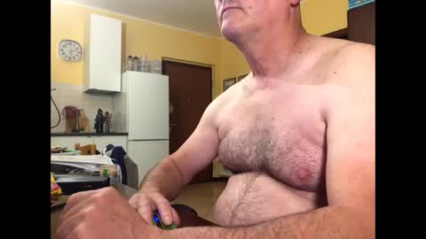 giovanni_1964 online show from May 2026 03:12:02 AM