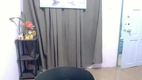 Aisha online show from November 2025 06:40:01 PM