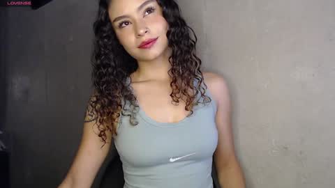 Snapshot of girlonhotflames chatting on January 2025 09:48:01 AM LananaSofia and Boy online show from January 2025 09:48:01 AM