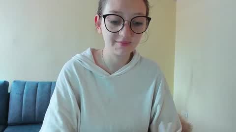 Maze    Thumbs up online show from January 2025 04:00:01 PM