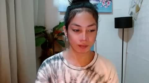 Snapshot of girlwhobelieveinmagic chatting on January 2025 08:03:01 AM Callmenor online show from January 2025 08:03:01 AM