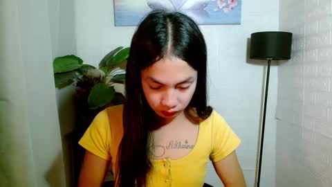 Snapshot of girlwhobelieveinmagic chatting on January 2025 03:22:02 AM Callmenor online show from January 2025 03:22:02 AM