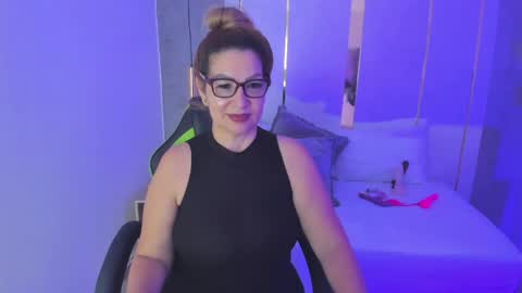 Gisella online show from May 2026 12:57:02 PM