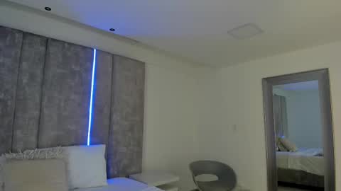     online show from February 2025 11:17:02 AM