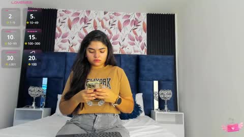     online show from February 2025 09:11:02 AM