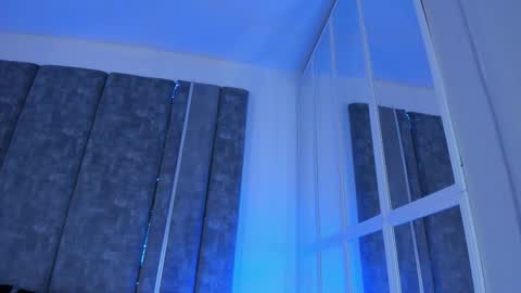     online show from October 2025 10:24:01 AM