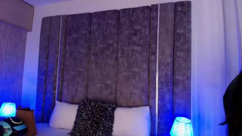     online show from February 2026 12:09:02 PM