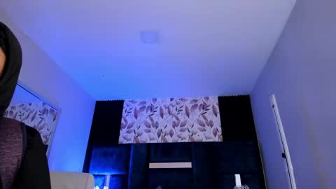 Snapshot of giselamaru chatting on May 2026 10:21:01 AM online show from May 2026 10:21:01 AM
