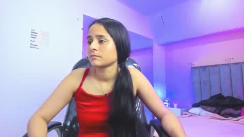 GISELLE ROLDAN online show from February 2026 04:49:02 PM