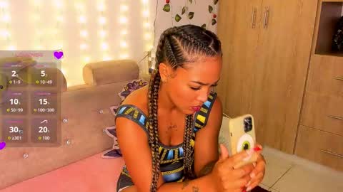 GiuliaCash online show from December 2025 12:12:02 PM