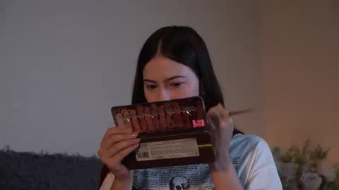 Agness online show from September 2025 11:45:01 AM