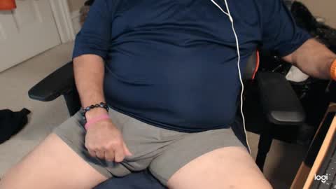 gizmo706 online show from October 2025 04:42:02 PM