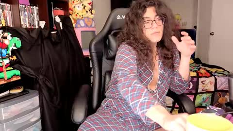 Snapshot of glaceon9 chatting on February 2026 05:56:01 AM glaceon9 online show from February 2026 05:56:01 AM