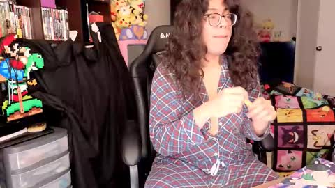 Snapshot of glaceon9 chatting on February 2026 05:14:01 AM glaceon9 online show from February 2026 05:14:01 AM